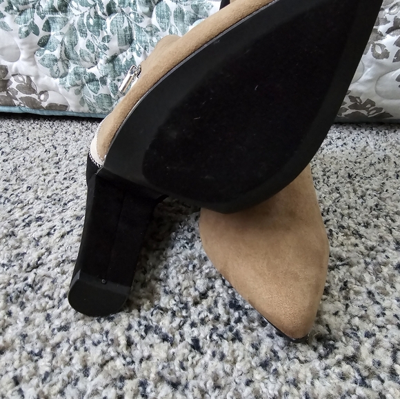 JustFab Boots - Picture 5 of 10